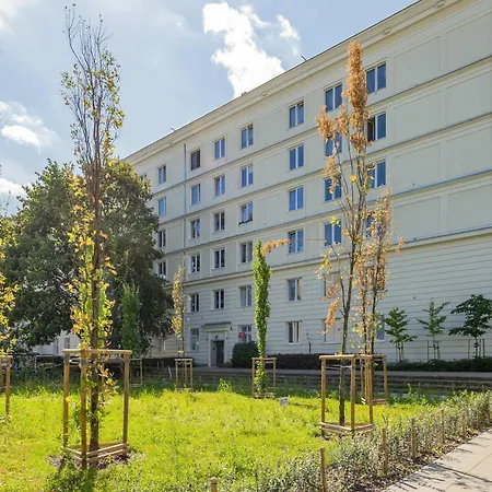 Stylish One Bedroom In With Balcony By Renters * Warschau