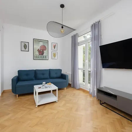 Lägenhet Stylish One Bedroom In With Balcony By Renters *